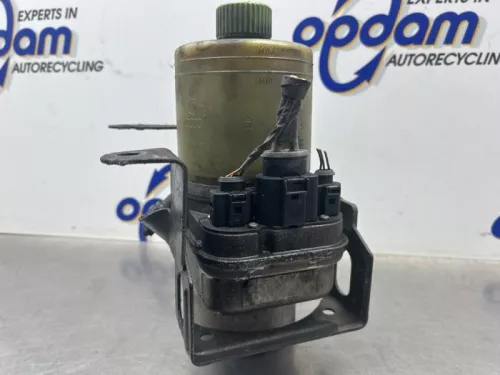 Stuurbekrachtiging Pomp-8366328