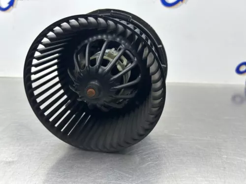 Kachel Ventilatiemotor-8339834