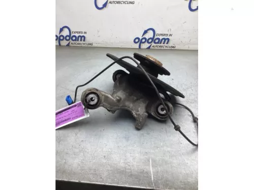 Fusee rechts-achter-8350208