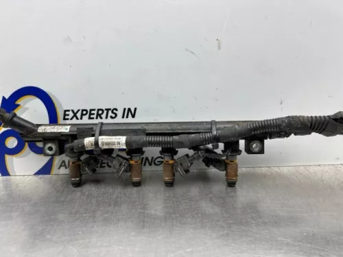 Injector (benzine injectie)-8166687