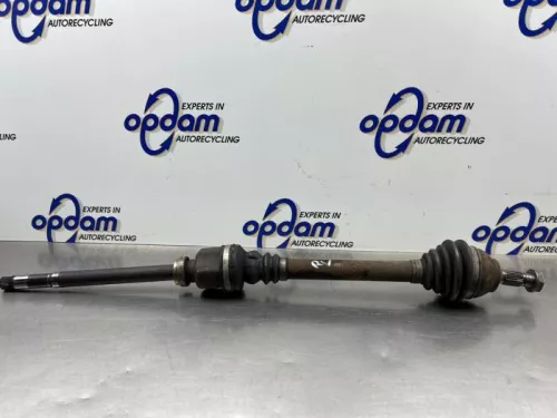 Aandrijfas rechts-voor-8379803