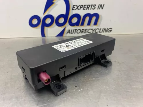 Antenne Versterker-8251101