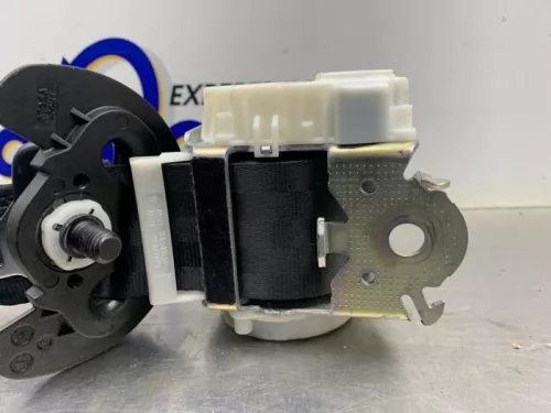 Veiligheidsgordel links-achter-8251101