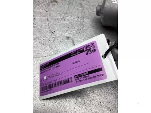 Ruitenwissermotor voor-8350815