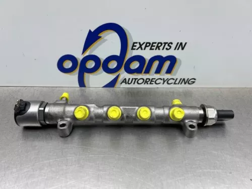 Brandstofverdeler-7590951