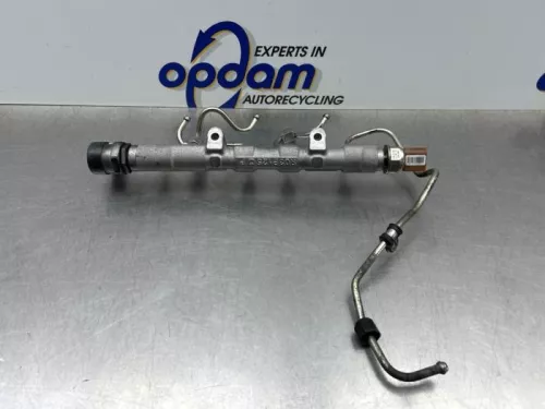 Brandstofverdeler-8264011