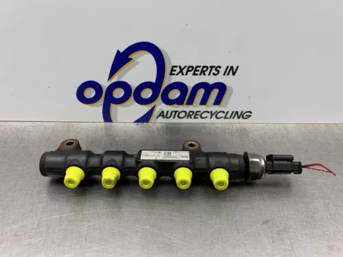 Brandstofverdeler-8250757