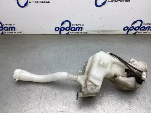 Ruitensproeiertank voor-8310460