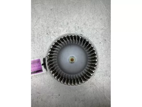 Kachel Ventilatiemotor-8351014