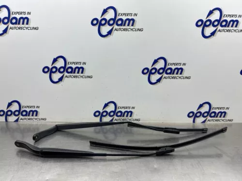 Ruitenwisserarm voor-8410052