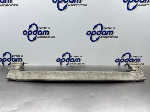 Bumperframe voor-8290905