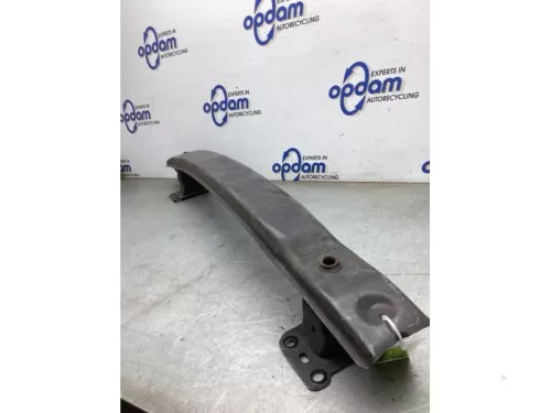 Bumperframe voor-8260764