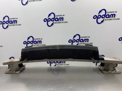 Bumperframe voor-8249304