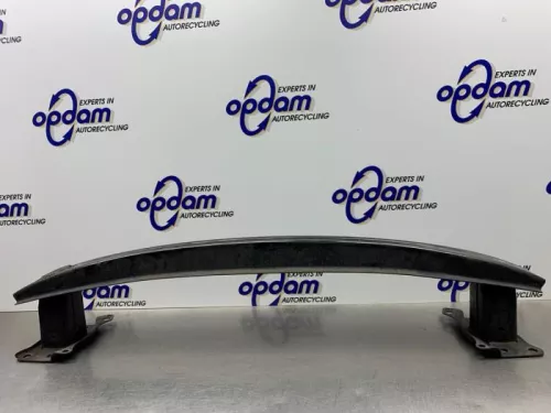 Bumperframe voor-8224130