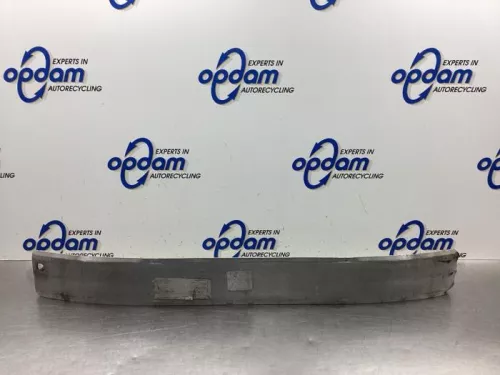 Bumperframe voor-8134702