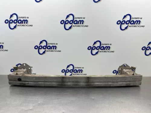 Bumperframe voor-8153044