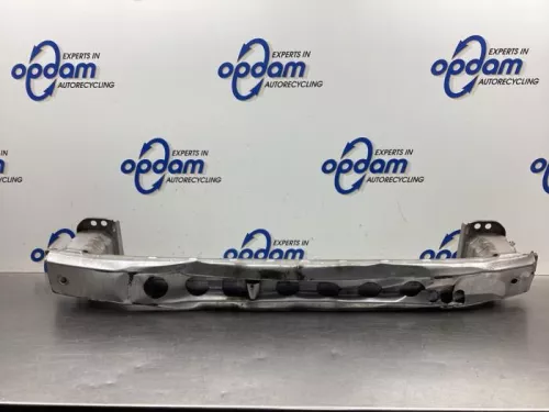 Bumperframe voor-8100284