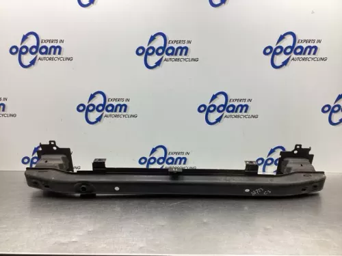 Bumperframe voor-8063801