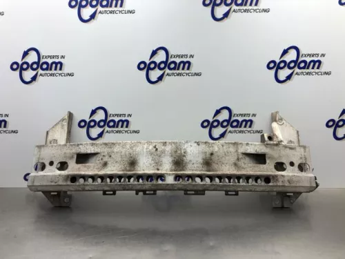 Bumperframe voor-8228523