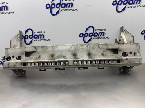 Bumperframe voor-8308188