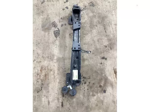 Bumperframe voor-7609255