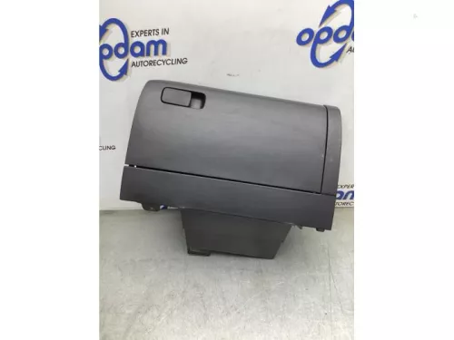 Dashboardkastje-8132856