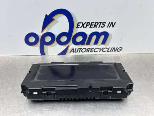 Display Interieur-8129020