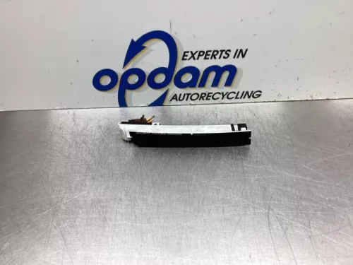 Display Interieur-8073343