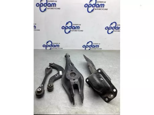 Draagarm links-achter-7979992