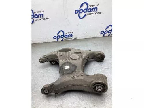 Draagarm links-achter-8308652