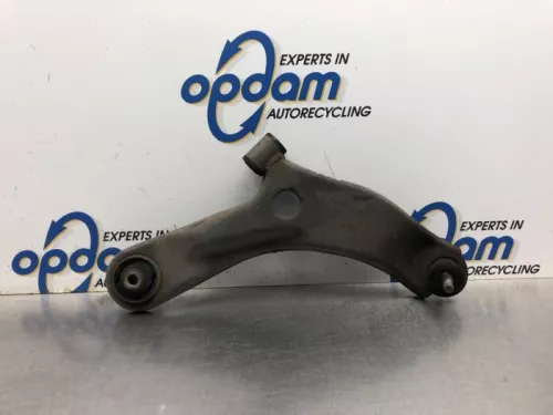 Draagarm onder links-voor-8069878