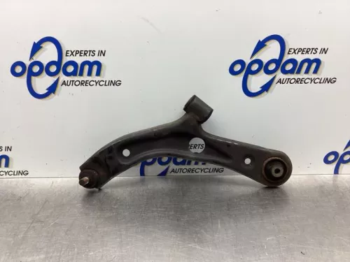 Draagarm onder links-voor-8026231