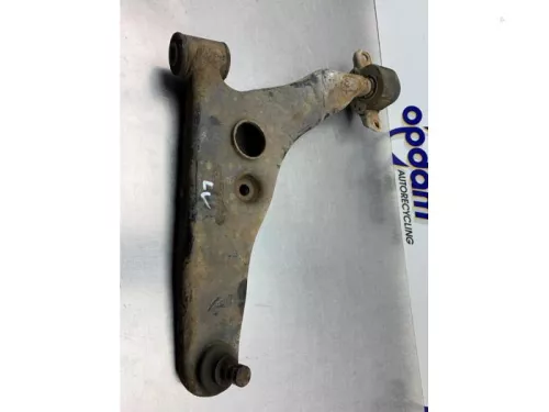 Draagarm onder links-voor-8242417