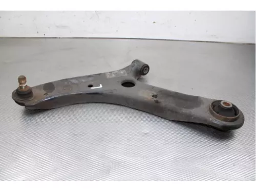 Draagarm onder links-voor-7879030