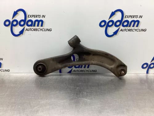 Draagarm onder rechts-voor-7913315