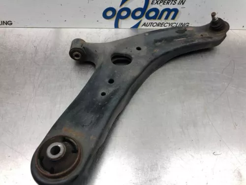 Draagarm onder rechts-voor-6923658