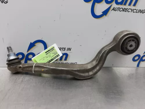 Draagarm onder rechts-voor-