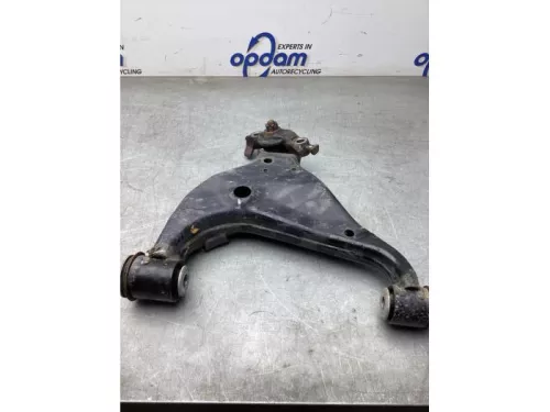 Draagarm onder rechts-voor-8101570