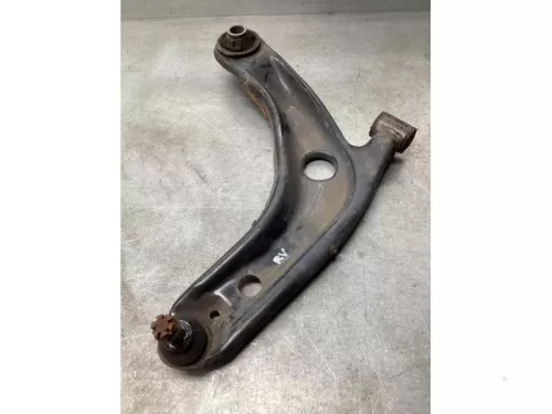 Draagarm onder rechts-voor-8102745