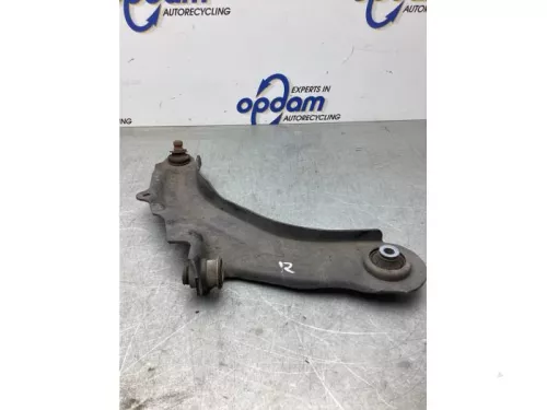 Draagarm onder rechts-voor-8135746