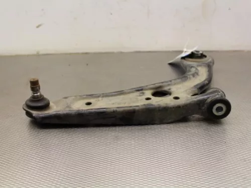 Draagarm onder rechts-voor-7890704