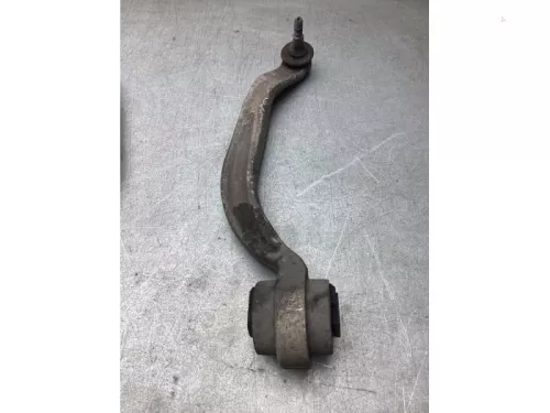 Draagarm onder rechts-voor-8230024