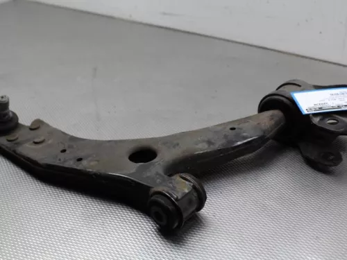 Draagarm onder rechts-voor-7882834