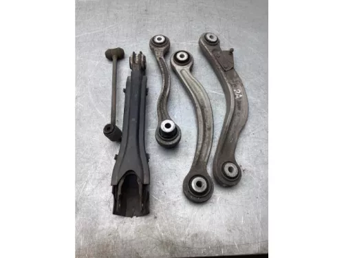 Draagarm rechts-achter-8162486