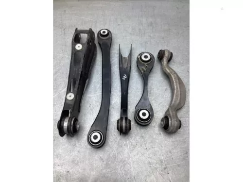 Draagarm rechts-achter-8137468