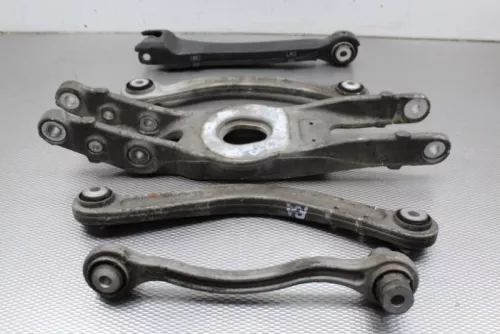 Draagarm rechts-achter-7880736