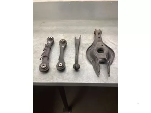 Draagarm rechts-achter-8175183