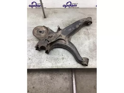 Draagarm rechts-achter-8201329