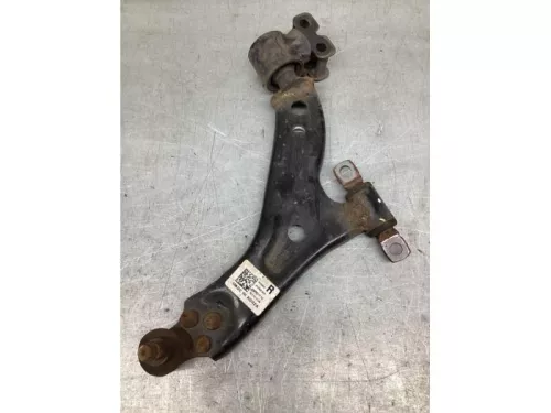 Draagarm rechts-voor-8096926