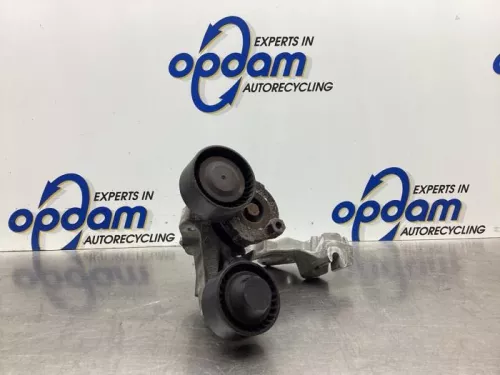 Dynamosteun boven-7930369